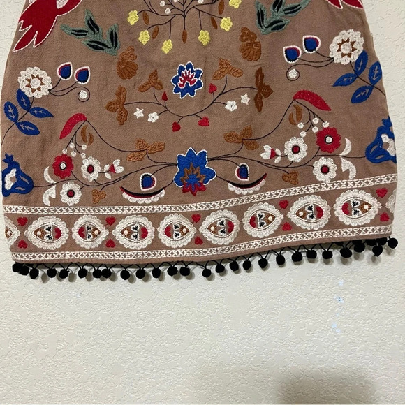 Umgee Embroidered Mini Skirt Women's Small Brown Boho Pom Pom Bird Floral - Picture 3 of 13
